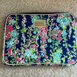 Lilly Pulitzer Southern Charm Tech Sleeve Laptop Case Blue Green 10” x 13.75”